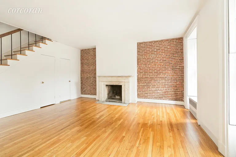 New York City Real Estate | View 76 Pierrepont Street, 4 | 2 Beds, 1 Bath | View 1