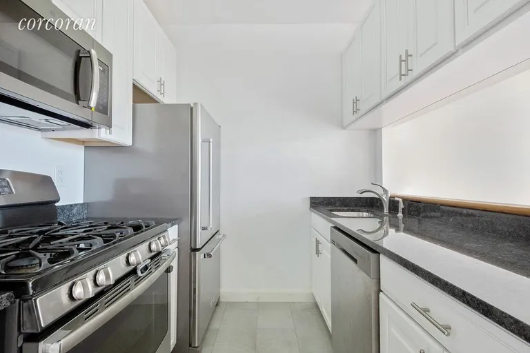 New York City Real Estate | View 188 East 64th Street, 2104 | room 1 | View 2