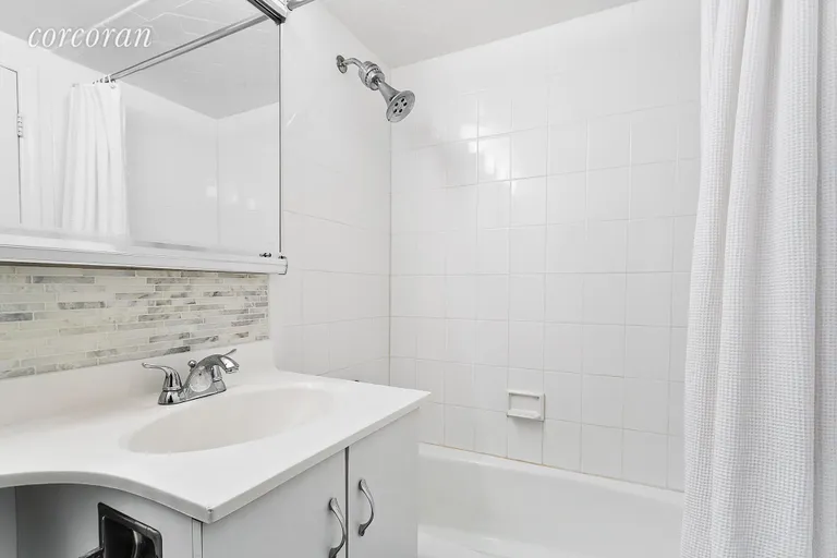 New York City Real Estate | View 123 West 88th Street, 4TH Floor | One of two full bathrooms | View 8