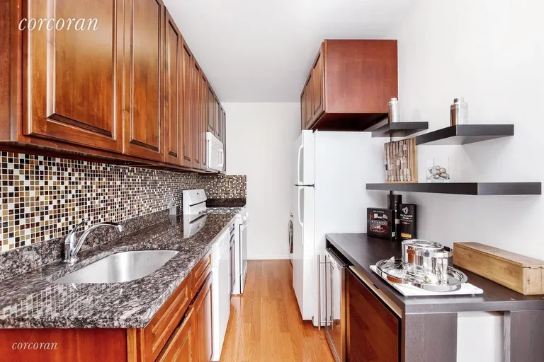 New York City Real Estate | View 21-05 33rd Street, 5D | room 1 | View 2