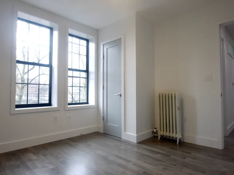 New York City Real Estate | View 603 New Jersey Avenue, 2F | room 3 | View 4