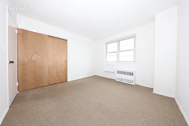 New York City Real Estate | View 47-30 59th Street, 14H | room 5 | View 6