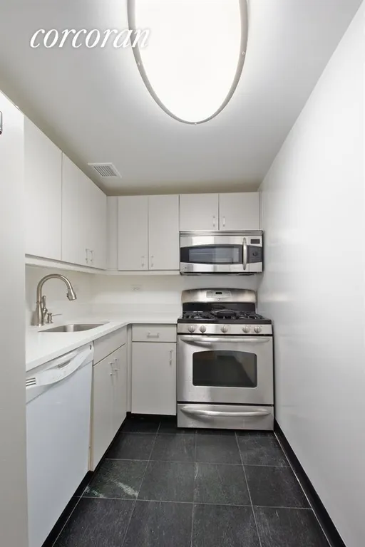 New York City Real Estate | View 43 West 61st Street, 14C | Kitchen | View 3