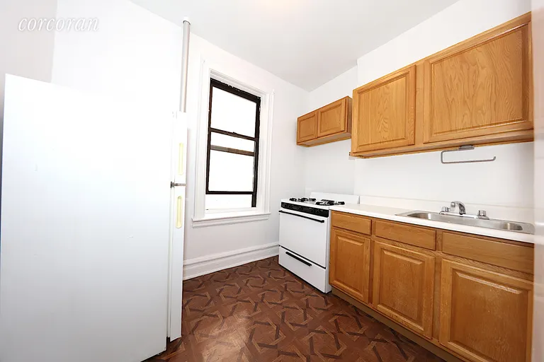 New York City Real Estate | View 31-50 33rd Street, 2C | room 8 | View 9