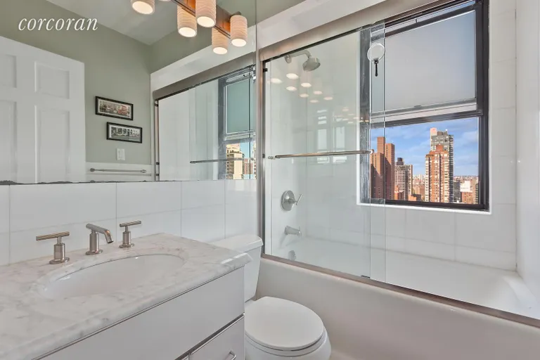 New York City Real Estate | View 301 East 87th Street, 25F | Bathroom | View 4