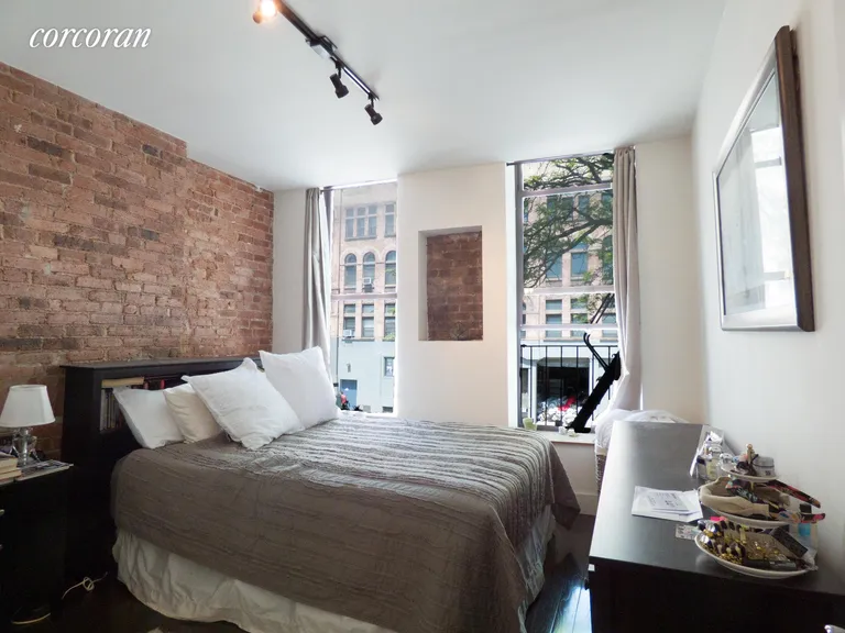 New York City Real Estate | View 452 Atlantic Avenue, 2F | 1 Bed, 1 Bath | View 1