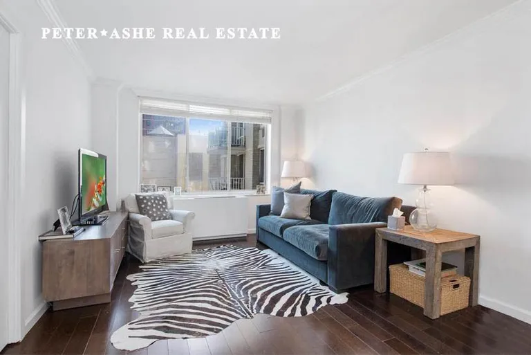 New York City Real Estate | View 200 East 65th Street, 18N | 2 Beds, 2 Baths | View 1