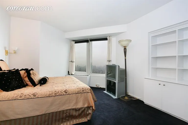 New York City Real Estate | View 150 West 56th Street, 6302 | room 2 | View 3
