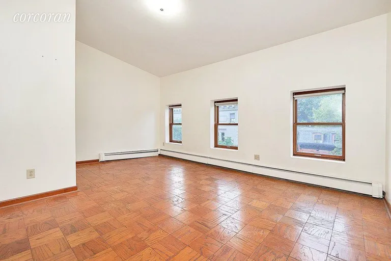 New York City Real Estate | View 46 Gates Avenue, 3 | room 2 | View 3