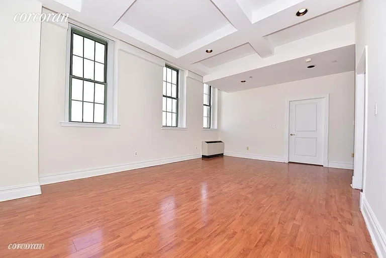 New York City Real Estate | View 45-02 Ditmars Boulevard, 520 | room 1 | View 2