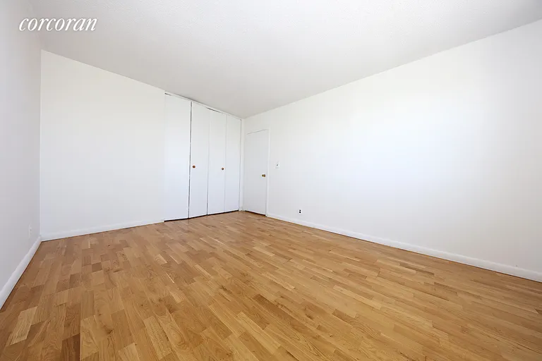 New York City Real Estate | View 47-30 59th Street, 14A | room 9 | View 10