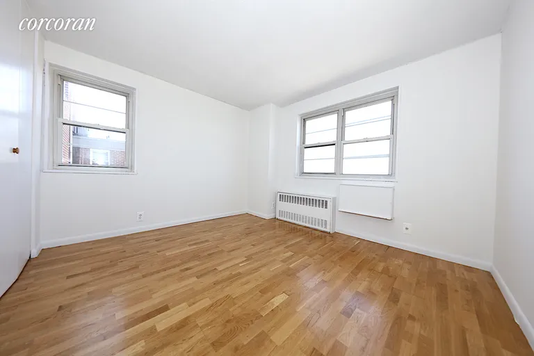 New York City Real Estate | View 47-30 59th Street, 14A | room 6 | View 7