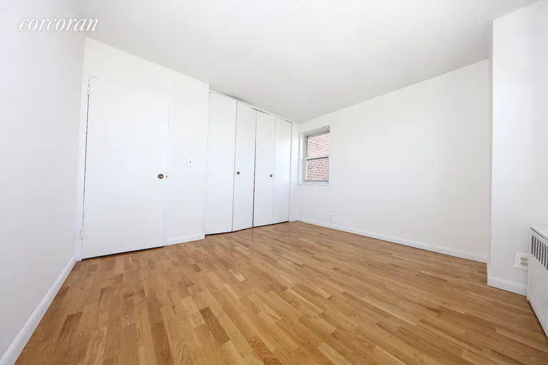 New York City Real Estate | View 47-30 59th Street, 14A | room 7 | View 8