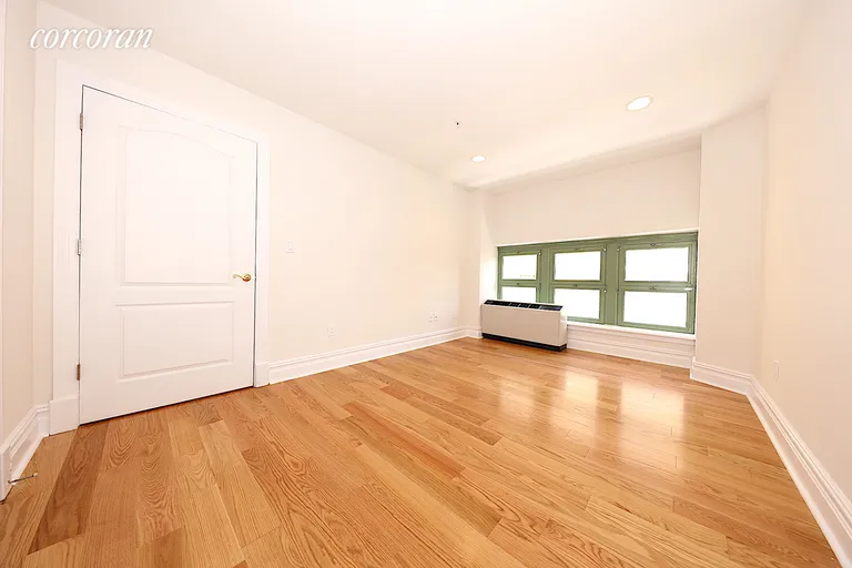 New York City Real Estate | View 19-19 24th Avenue, L401 | room 6 | View 7