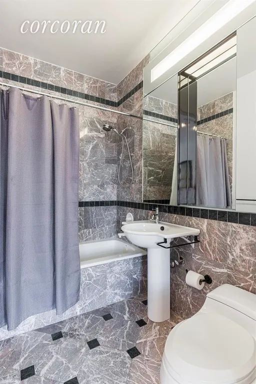 New York City Real Estate | View 250 East 54th Street, 28B | Bathroom | View 5