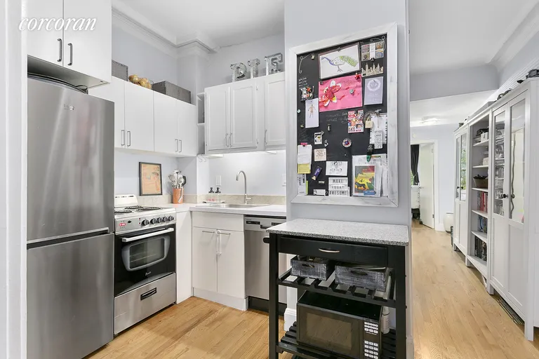 New York City Real Estate | View 434 West 22nd Street, 3R | room 2 | View 3