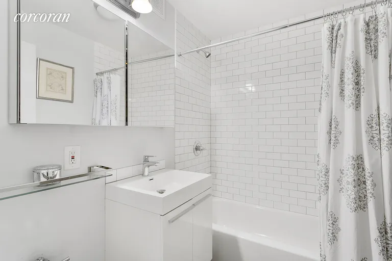 New York City Real Estate | View 434 West 22nd Street, 3R | room 6 | View 7
