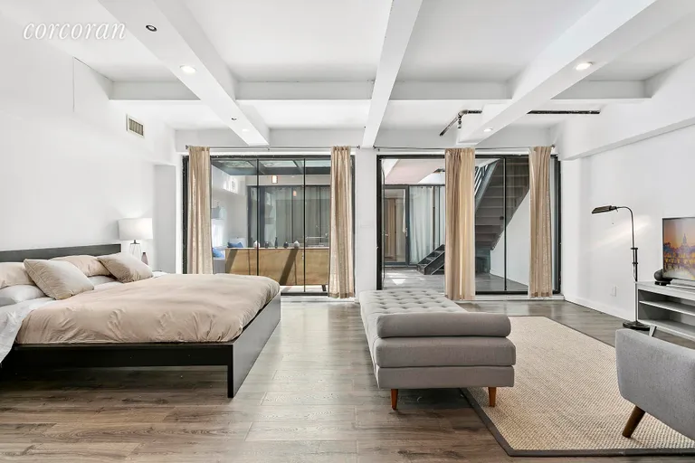 New York City Real Estate | View 131 Wythe Avenue, GRDN | room 4 | View 5
