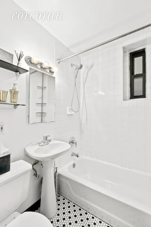 New York City Real Estate | View 4 West 101st Street, 9A | Renovated | View 4