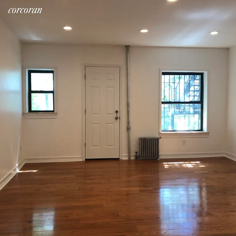 New York City Real Estate | View 918 Saint Nicholas Avenue, 1R | room 2 | View 3