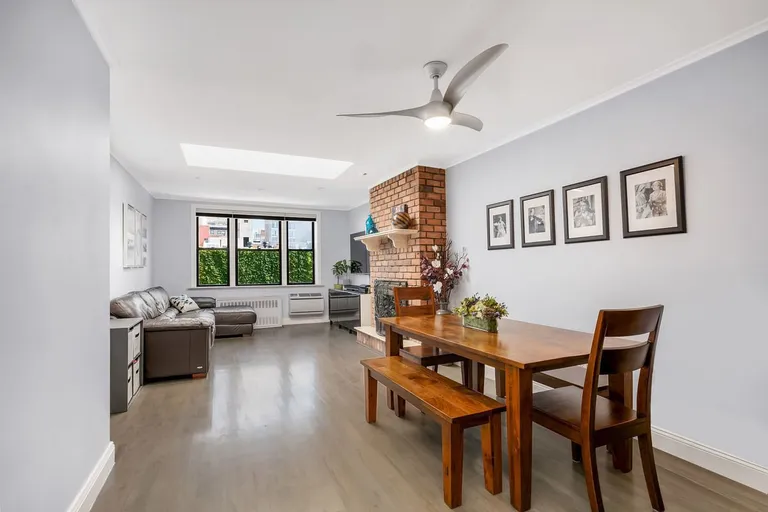 New York City Real Estate | View 250 West 15th Street, 6F | room 5 | View 6
