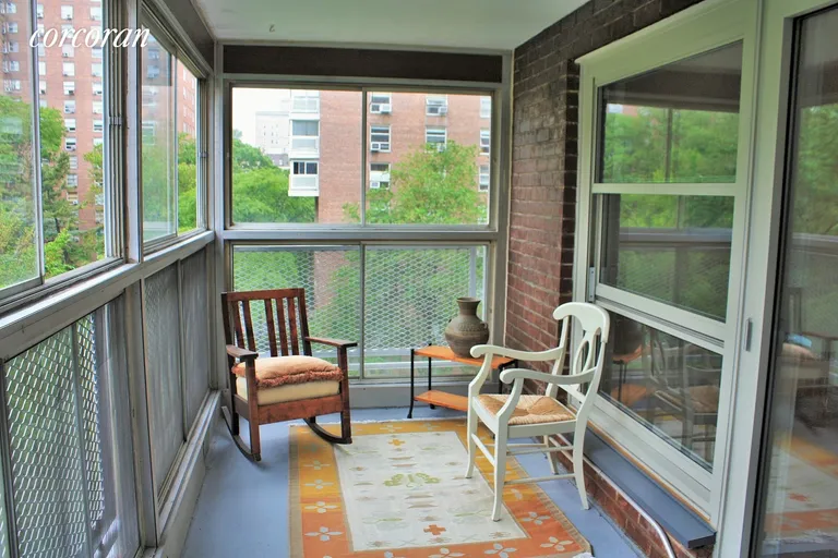 New York City Real Estate | View 80 La Salle Street, 8G | room 9 | View 10
