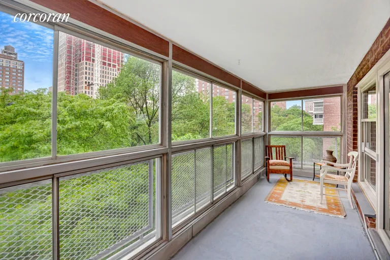 New York City Real Estate | View 80 La Salle Street, 8G | room 2 | View 3