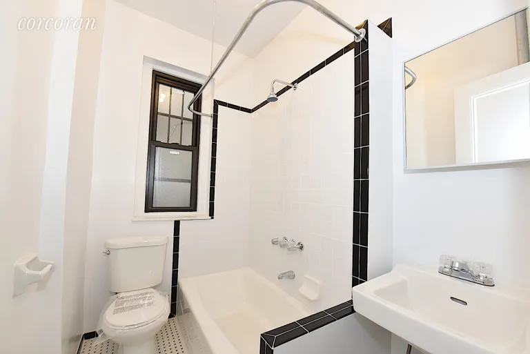 New York City Real Estate | View 1555 GRAND CONCOURSE, 4T | room 7 | View 8