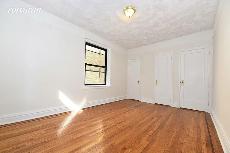 New York City Real Estate | View 25-90 35th Street, 4A | room 4 | View 5