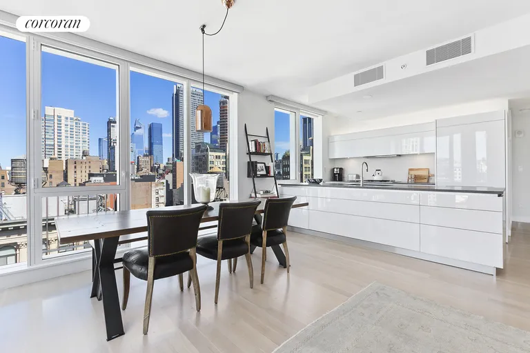New York City Real Estate | View 241 Fifth Avenue, 17A | room 3 | View 4