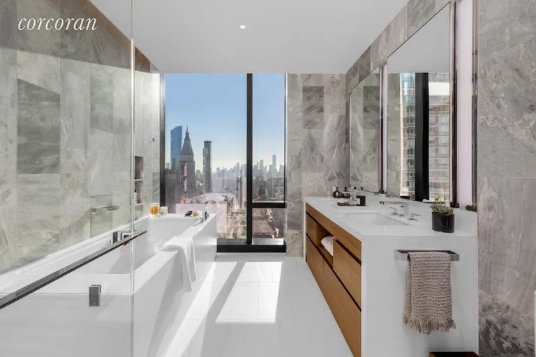 New York City Real Estate | View 277 Fifth Avenue, 42C | room 2 | View 3