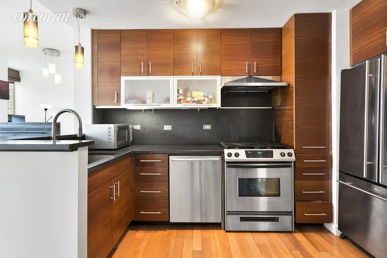 New York City Real Estate | View 225 West 60th Street, 7D | room 1 | View 2
