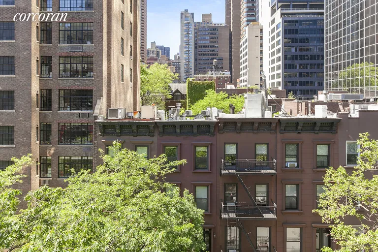 New York City Real Estate | View 221 East 50th Street, 6A | room 4 | View 5