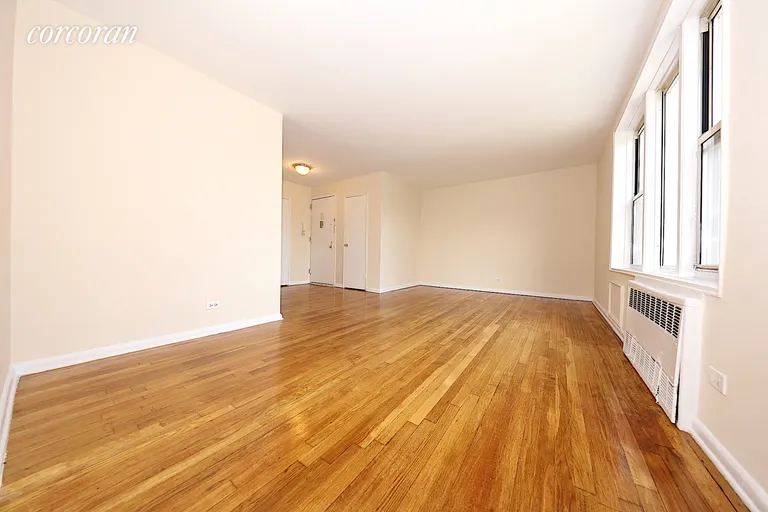 New York City Real Estate | View 38-15 Bowne Street, 3G | room 4 | View 5