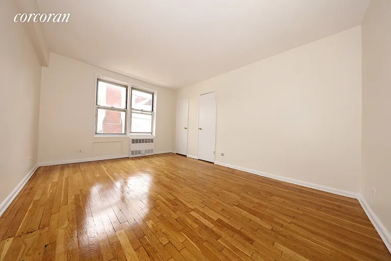 New York City Real Estate | View 38-15 Bowne Street, 3G | room 5 | View 6