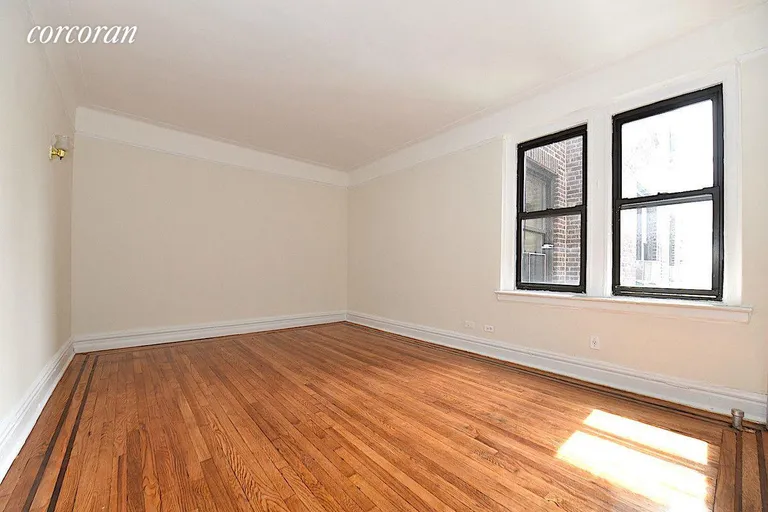 New York City Real Estate | View 25-90 35th Street, 4F | room 2 | View 3