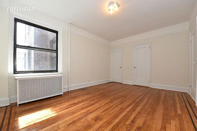 New York City Real Estate | View 25-90 35th Street, 4F | room 3 | View 4