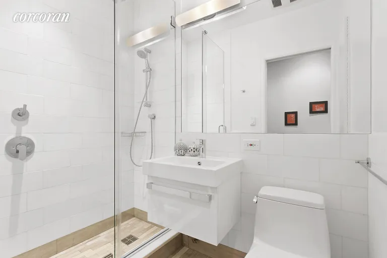 New York City Real Estate | View 31 West 82nd Street, PARLOR | Master Bath with Floor to Ceiling Shower | View 9