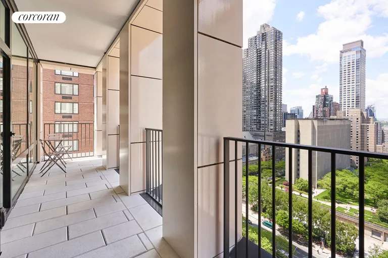New York City Real Estate | View 15 West 61st Street, 25D | room 3 | View 4
