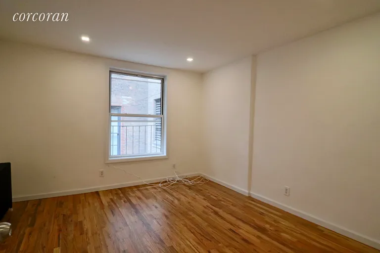New York City Real Estate | View 18 North Moore Street, 5R | room 7 | View 8
