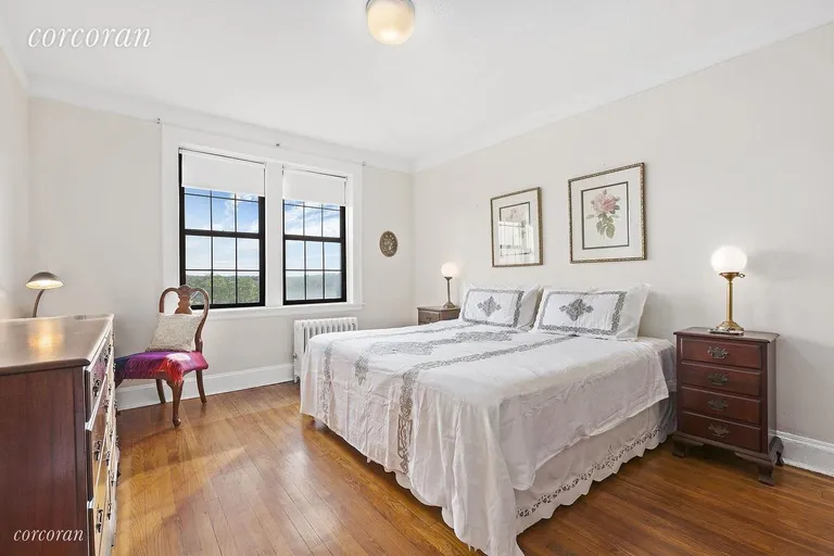 New York City Real Estate | View 68-12 Burns Street, 3F | room 1 | View 2