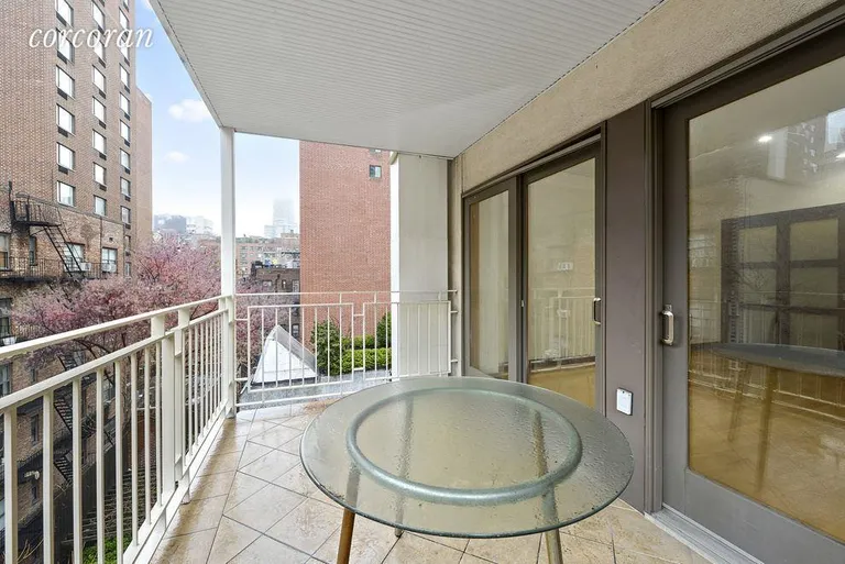 New York City Real Estate | View 345 East 62Nd Street, 5-R | room 2 | View 3