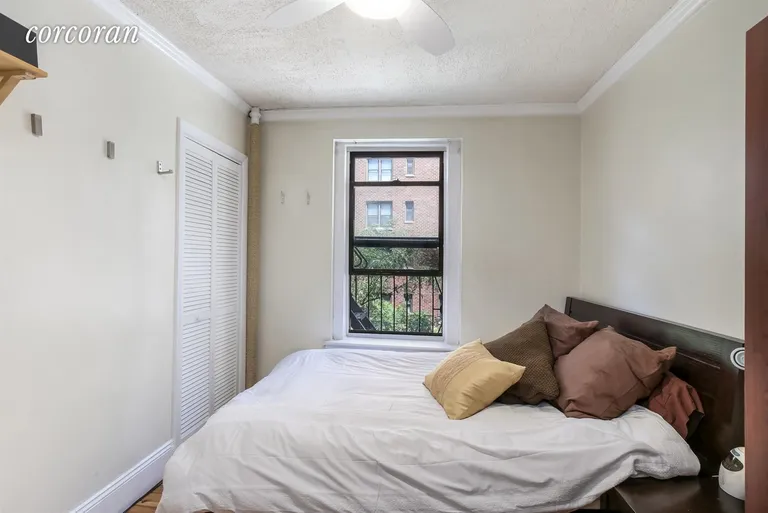 New York City Real Estate | View 240 East 24th Street, 2D | room 2 | View 3