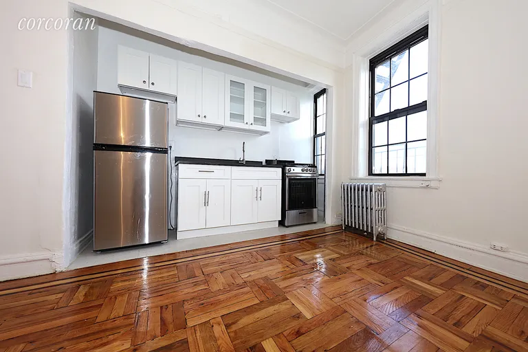 New York City Real Estate | View 26-80 30th Street, 4M | room 2 | View 3