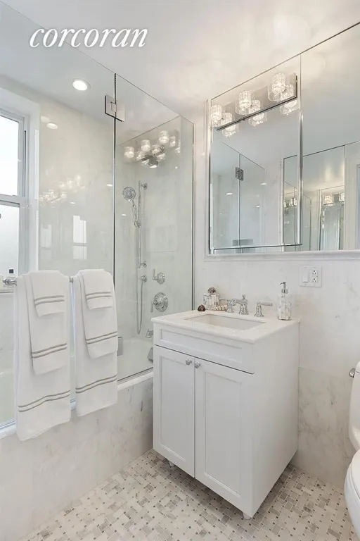 New York City Real Estate | View 41 West 72Nd Street, 9F | Bathroom | View 17