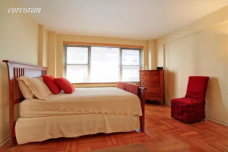 New York City Real Estate | View 420 East 55th Street, 6U | Bedroom | View 3