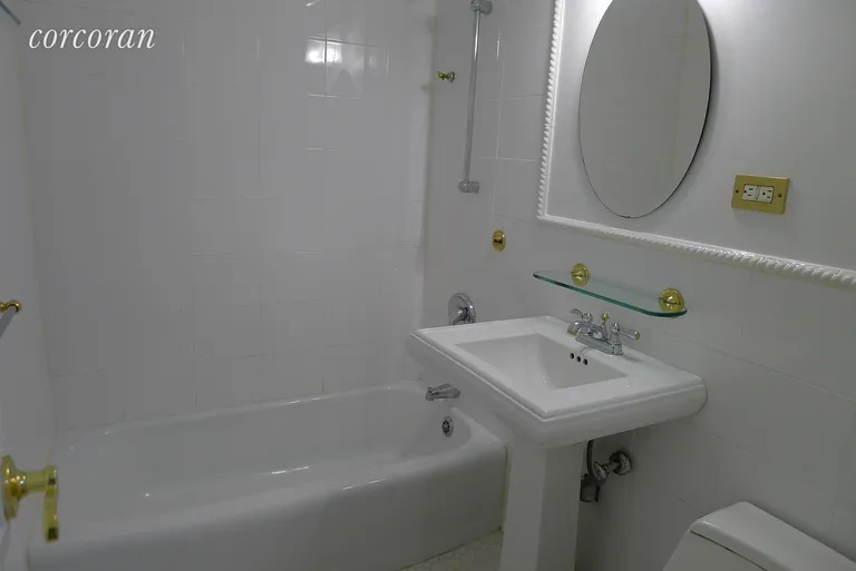 New York City Real Estate | View 382 Central Park West, 3M | Bathroom | View 6