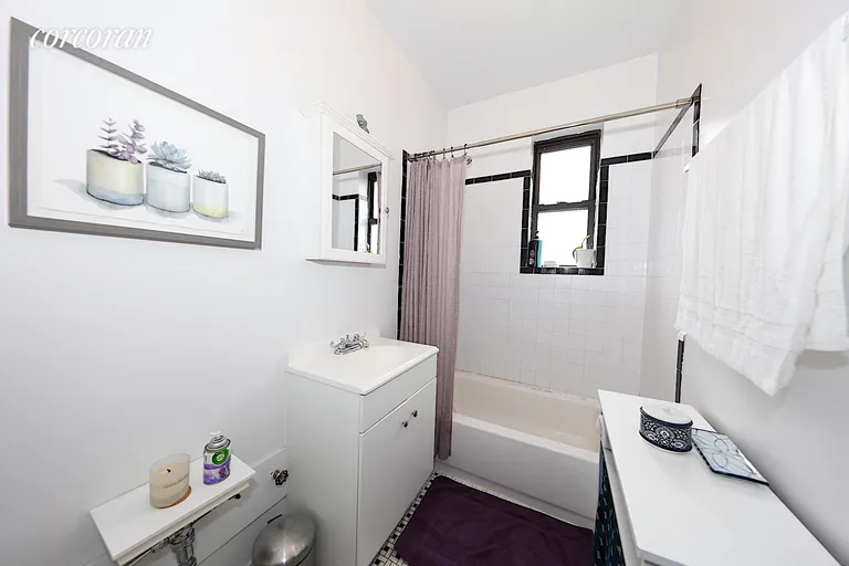 New York City Real Estate | View 25-90 35th Street, 6G | room 10 | View 11