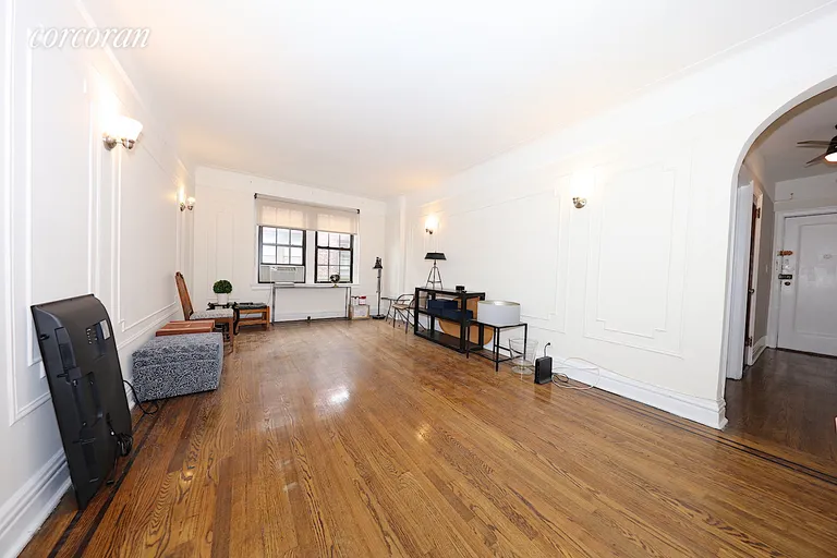 New York City Real Estate | View 25-90 35th Street, 6G | 1 Bed, 1 Bath | View 1