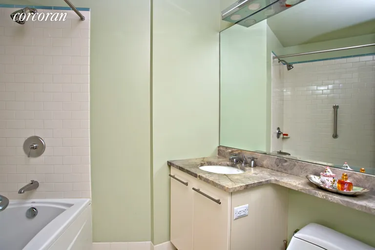 New York City Real Estate | View 272 West 107th Street, 11B | 2nd Bathroom | View 8
